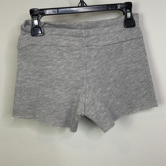 Wildfox NWT Grey Shorts with Rainbow Graphic - Picture 2 of 3